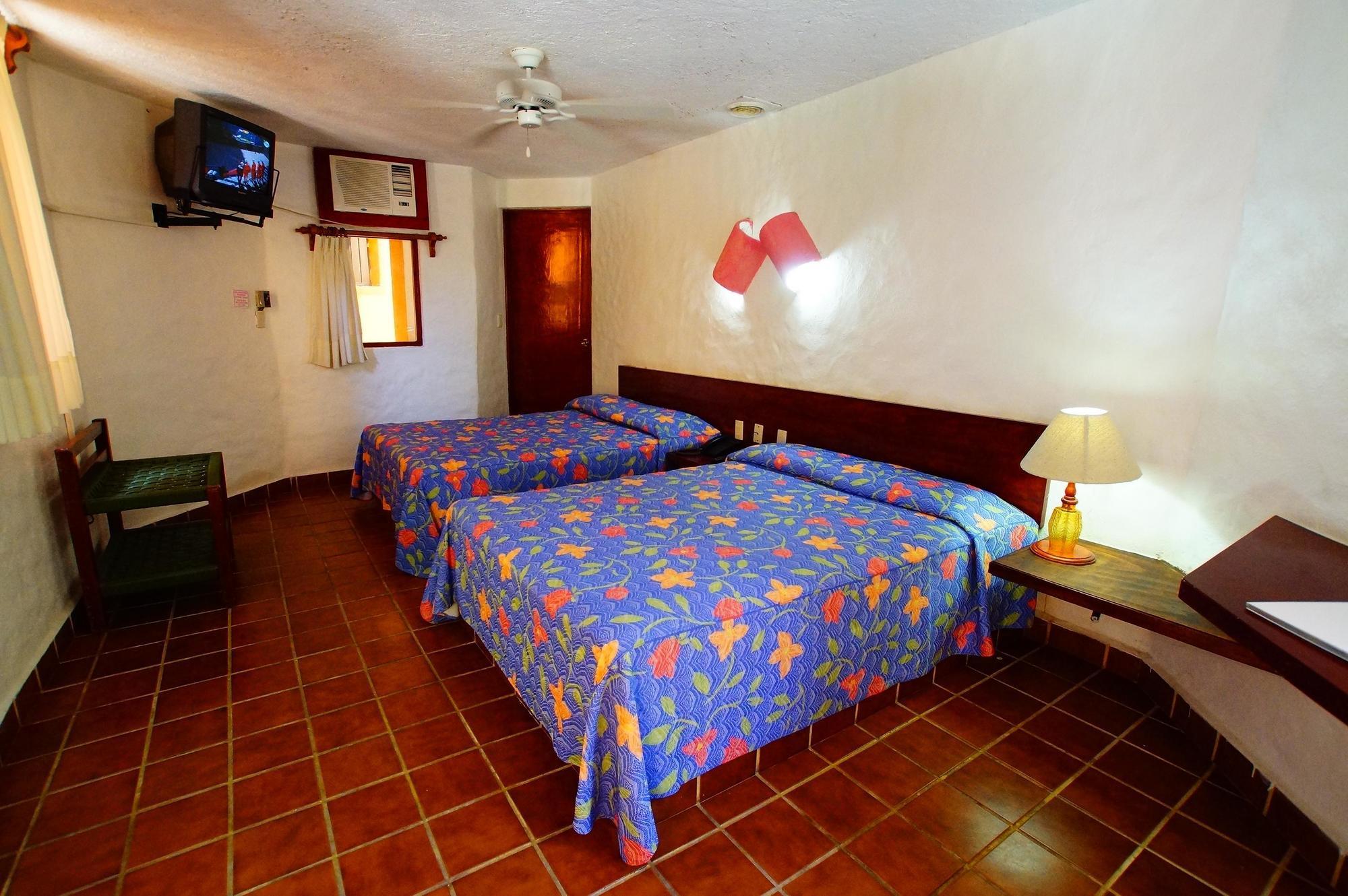 Villas Miramar Zihuatanejo Exterior photo