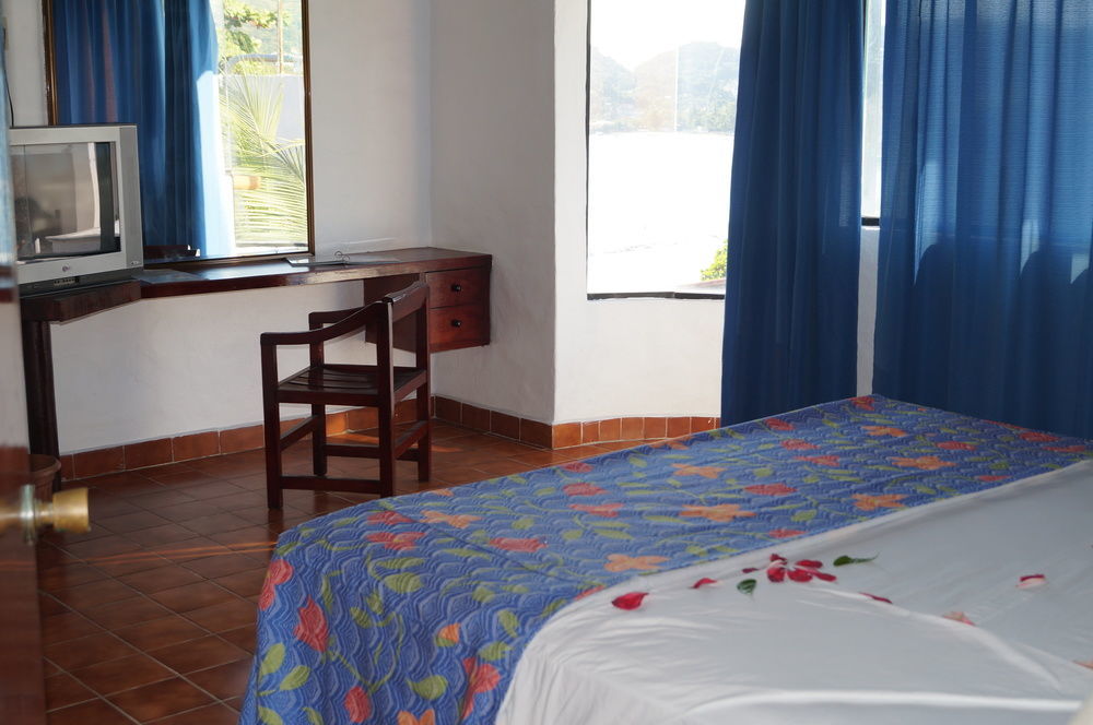 Villas Miramar Zihuatanejo Exterior photo